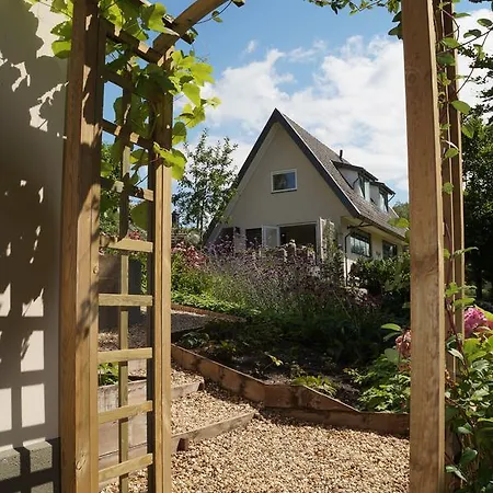 Bed & Breakfast Het Bommels Dijkhuis