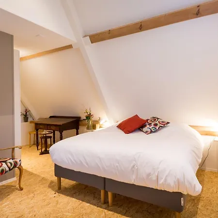 Bed & Breakfast Het Bommels Dijkhuis Gameren