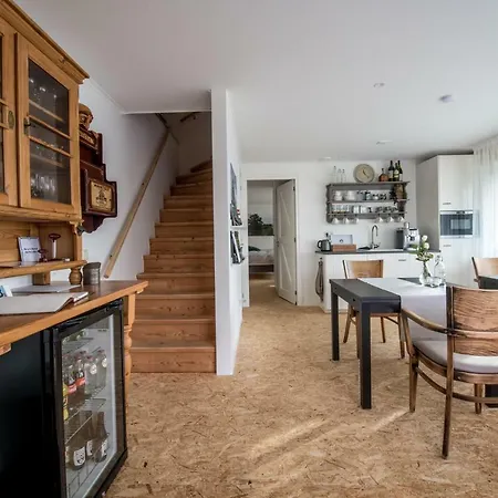Bed & Breakfast Het Bommels Dijkhuis *